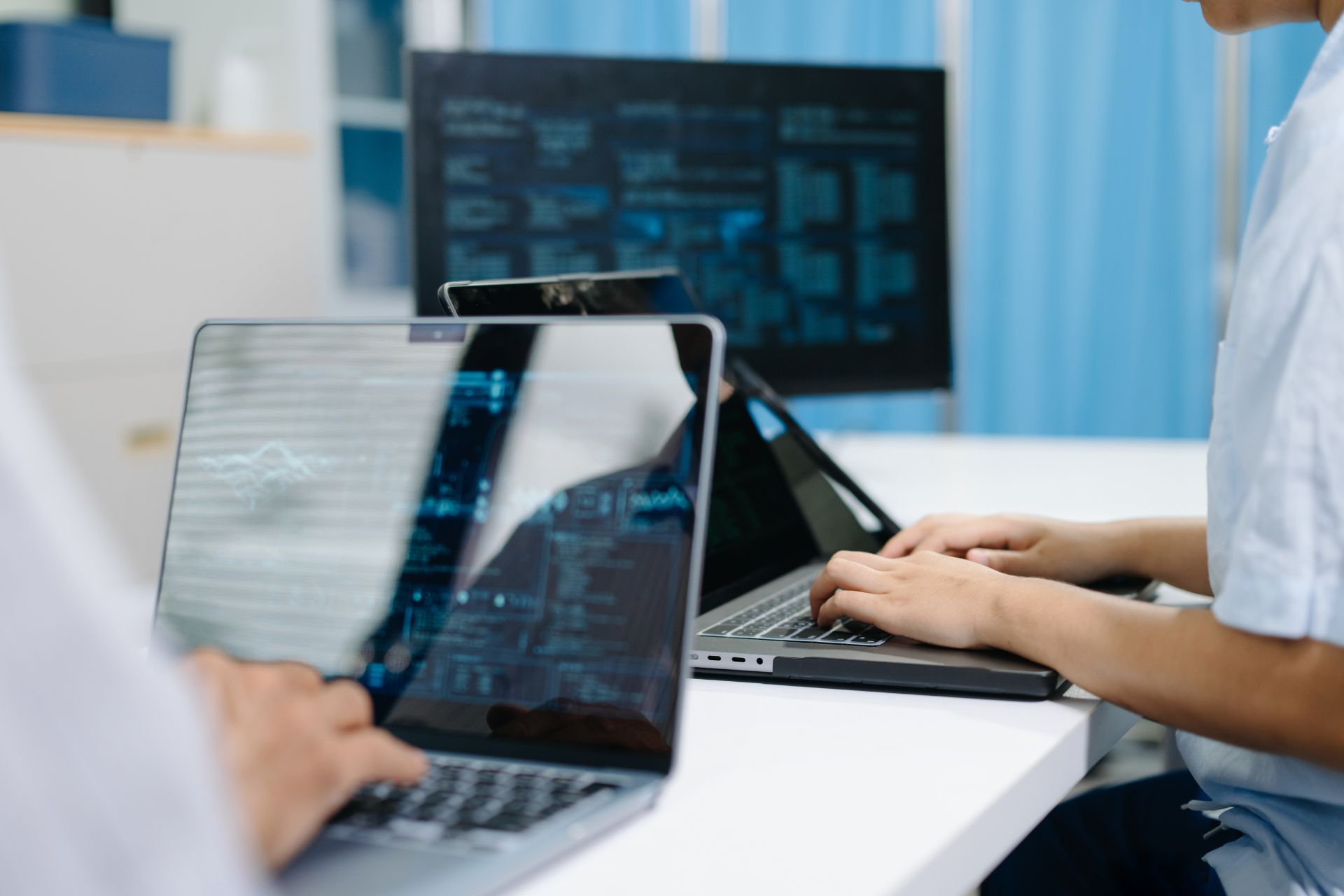 ¿Cuándo cambiar de software contable: al cerrar el ejercicio o durante el año?
